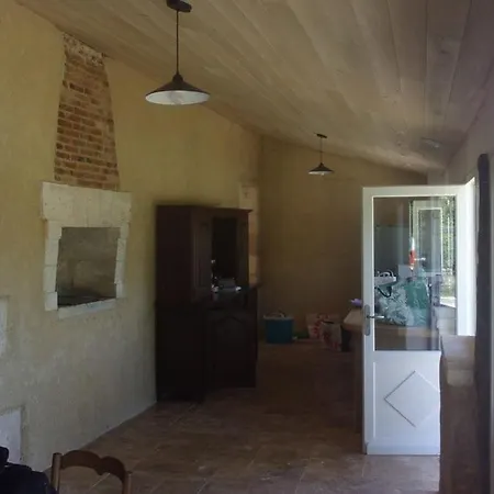 Holiday home Le Four Et L'alambic