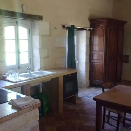 Holiday home Le Four Et L'alambic *